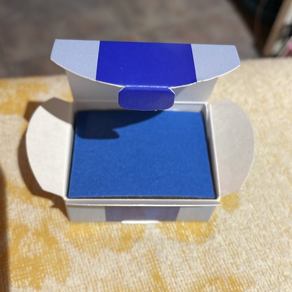 Vintage Avon 2002 men’s ruby and diamond in gold finish size size 9 - Picture 6 of 12